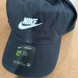 Nike Accessories - NEW Nike Baseball Cap Nike Accessories - NEW Nike Baseball Cap